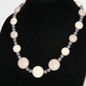 🌫️🤍 Vintage Gray & Cream Stone Necklace · 21.5" 🤍🌫️